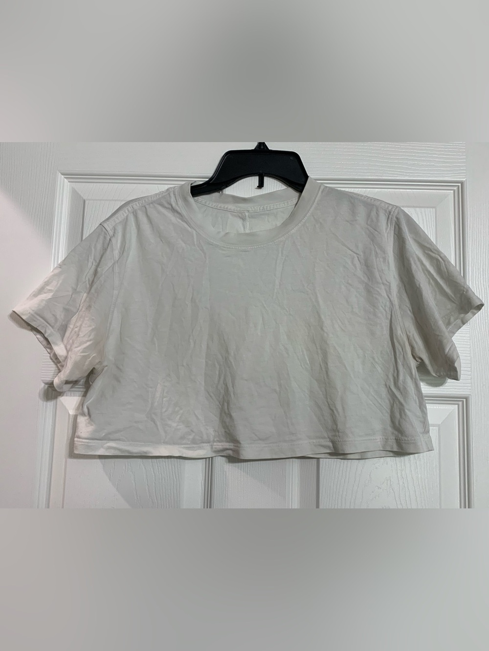 lululemon athletica White Cropped Crew Tee - Women's